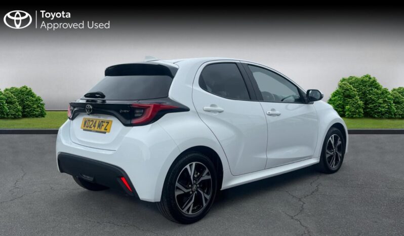 Used Toyota Yaris 1.5 VVT-h Design E-CVT Euro 6 (s/s) 5dr full