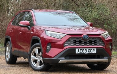 Used Toyota RAV-4 2.5 VVT-h Design SUV 5dr Petrol Hybrid CVT 4WD Euro 6 (s/s) (222 ps)