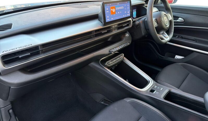 Used Jeep Avenger 54kWh Altitude Auto 5dr full