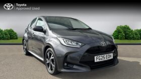 Used Toyota Yaris 1.5 VVT-h Design E-CVT Euro 6 (s/s) 5dr
