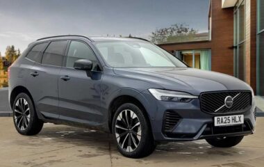 Used Volvo XC60 Ultra, T8 AWD Plug-in hybrid, Electric/Petrol, Dark