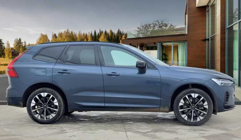 Used Volvo XC60 Ultra, T8 AWD Plug-in hybrid, Electric/Petrol, Dark full