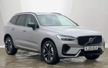 Used Volvo XC60 Ultra, T8 AWD Plug-in hybrid, Electric/Petrol, Dark