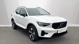 Used Volvo XC40 Plus, B3 Mild hybrid, Petrol, Dark