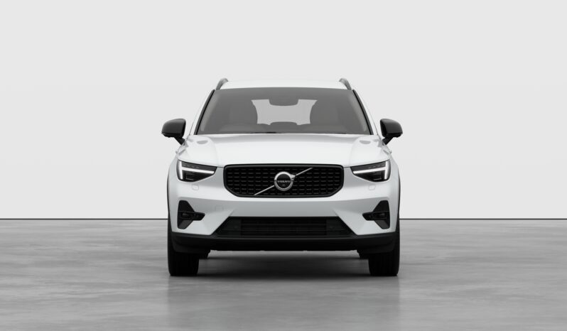 Used Volvo XC40 Plus Pro full