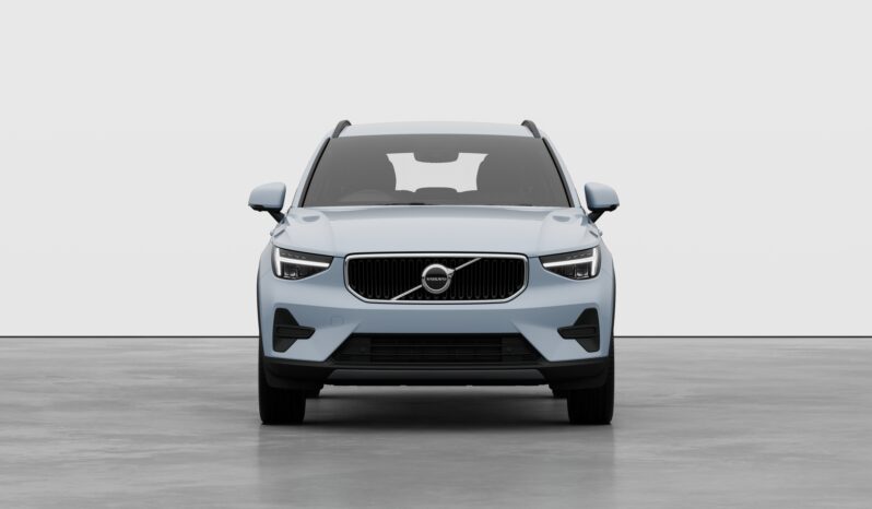 Used Volvo XC40 Core full