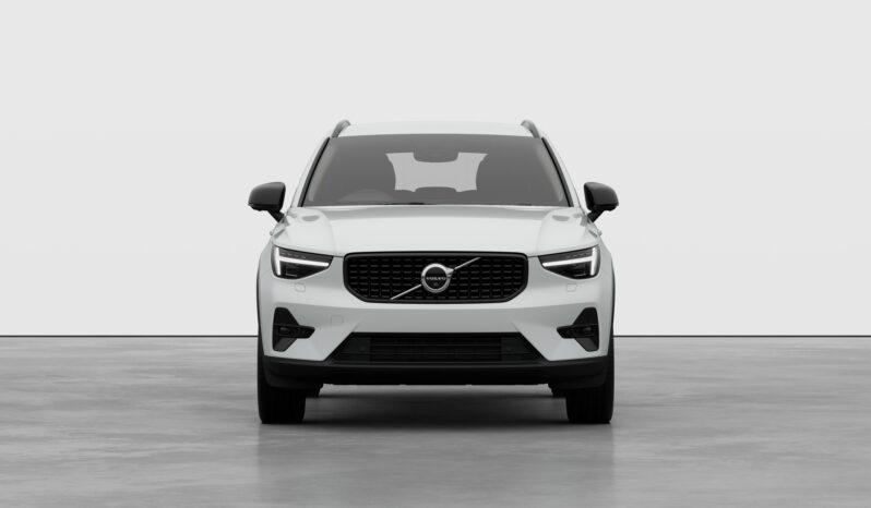 Used Volvo XC40 Plus Pro full