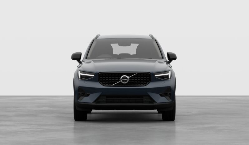 Used Volvo XC40 Plus Pro full
