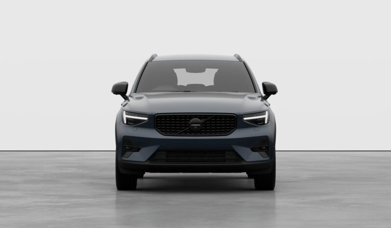 Used Volvo XC40 Plus Pro full