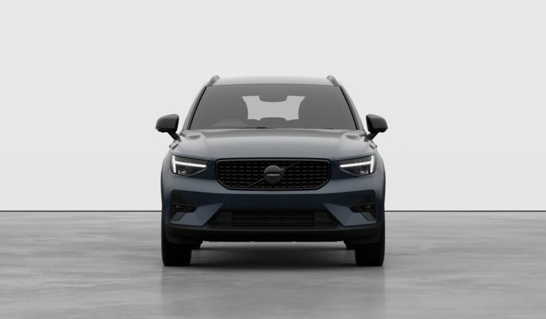 Used Volvo XC40 Plus full