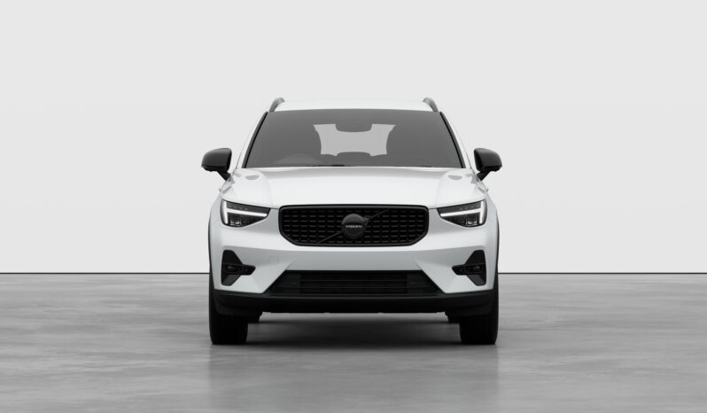 Used Volvo XC40 Plus full