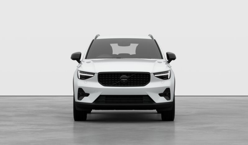 Used Volvo XC40 Plus Pro full