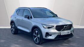 Used Volvo XC40 Ultimate, B4 mild hybrid, Petrol, Dark