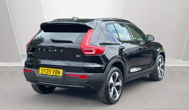 Used Volvo XC40 Plus, B4 Mild hybrid, Petrol, Dark full