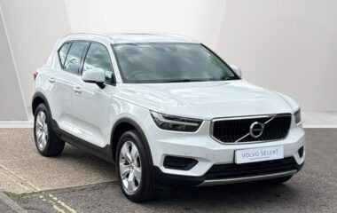 Used Volvo XC40 Momentum, T3 automatic