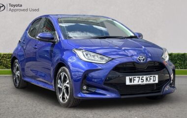 Used Toyota Yaris 1.5 VVT-h Design E-CVT Euro 6 (s/s) 5dr