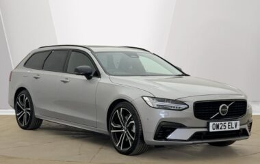 Used Volvo V90 Ultra, T8 AWD Plug-in hybrid, Electric/Petrol, Dark