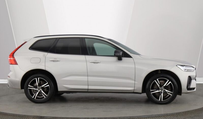 Used Volvo XC60 Recharge R-Design, T6 AWD plug-in hybrid full