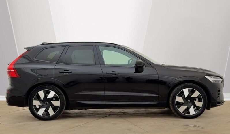 Used Volvo XC60 Ultra, T8 AWD Plug-in hybrid, Electric/Petrol, Dark full