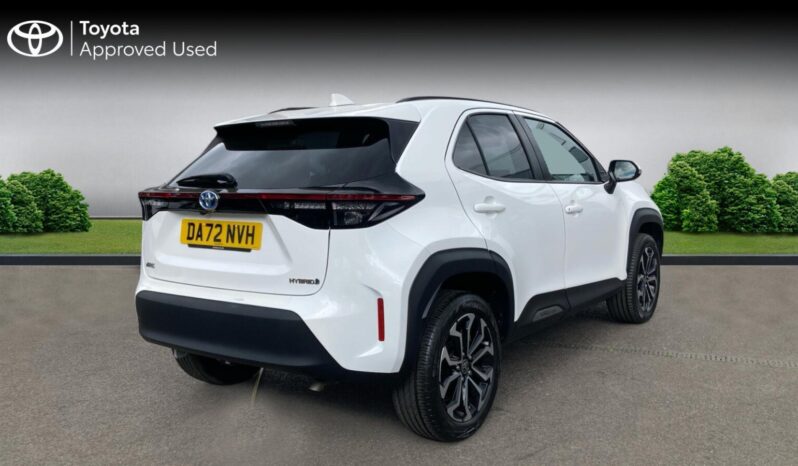 Used Toyota Yaris Cross 1.5 VVT-h Design E-CVT Euro 6 (s/s) 5dr full