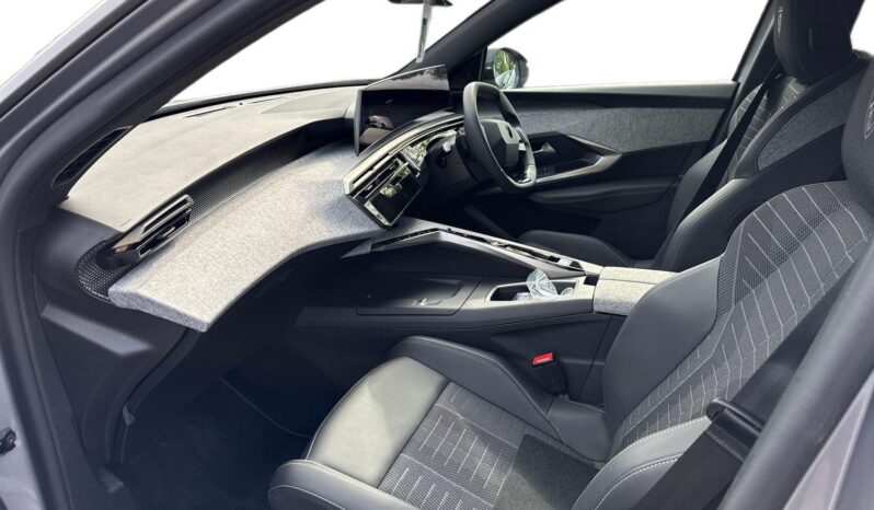 Used Peugeot 3008 73kWh GT Auto 5dr full