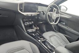 Used Vauxhall Mokka 50kWh Ultimate Auto 5dr full