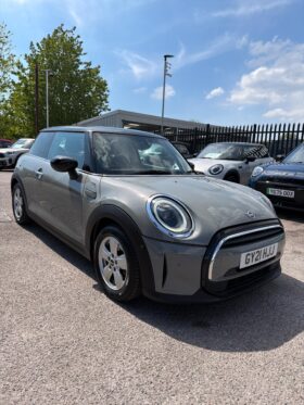 Used MINI HATCHBACK 1.5 Cooper Classic Euro 6 (s/s) 3dr