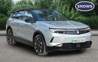 Used Vauxhall Grandland 73kWh GS Auto 5dr