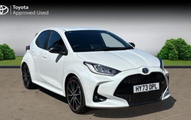 Used Toyota Yaris 1.5 VVT-h GR SPORT E-CVT Euro 6 (s/s) 5dr