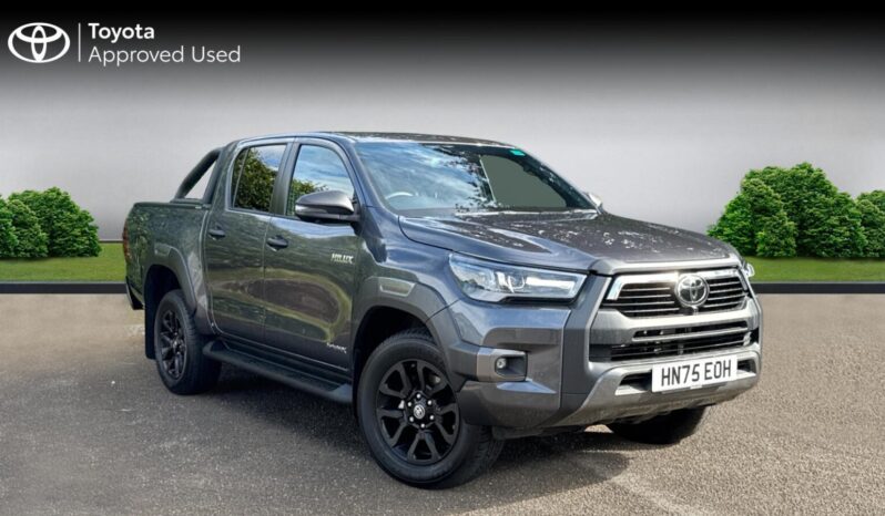 Used Toyota Hilux 2.8 D-4D-h Invincible X Pickup 4dr Diesel Hybrid Auto 4WD Euro 6 (204 ps) full