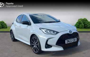 Used Toyota Yaris 1.5 VVT-h GR SPORT E-CVT Euro 6 (s/s) 5dr