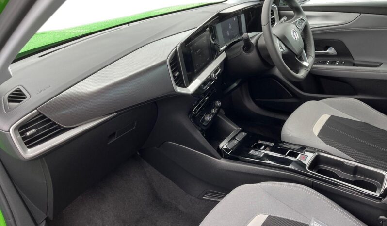 Used Vauxhall Mokka 50kWh Design Auto 5dr full