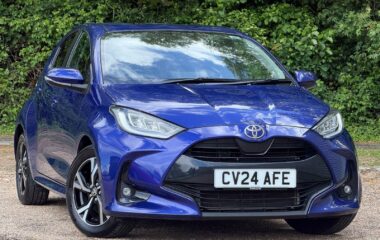 Used Toyota Yaris 1.5 VVT-h Design Hatchback 5dr Petrol Hybrid E-CVT Euro 6 (s/s) (116 ps)
