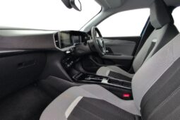 Used Vauxhall Mokka 50kWh Design Auto 5dr full