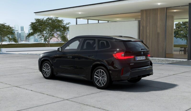 Used BMW Ix1 30 66.5kWh M Sport Auto xDrive 5dr (11kW Charger) full