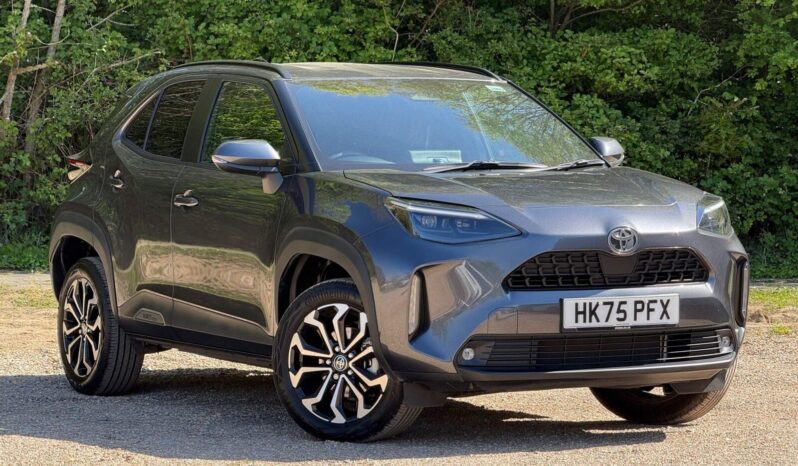 Used Toyota Yaris Cross 1.5 VVT-h Design SUV 5dr Petrol Hybrid E-CVT Euro 6 (s/s) (130 ps) full