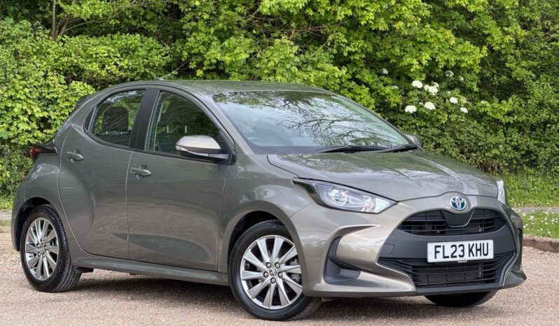 Used Toyota Yaris 1.5 VVT-h Icon Hatchback 5dr Petrol Hybrid E-CVT Euro 6 (s/s) (116 ps) full