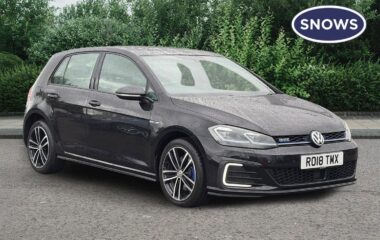 Used Volkswagen Golf 1.4 TSI 8.7kWh GTE DSG Euro 6 (s/s) 5dr