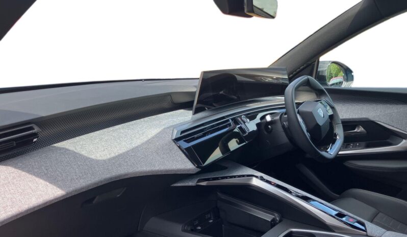 Used Peugeot 3008 73kWh GT Auto 5dr full