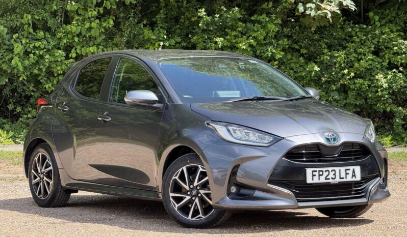 Used Toyota Yaris 1.5 VVT-h Design Hatchback 5dr Petrol Hybrid E-CVT Euro 6 (s/s) (116 ps) full