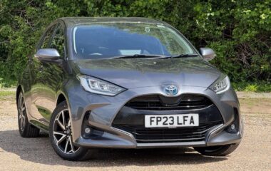 Used Toyota Yaris 1.5 VVT-h Design Hatchback 5dr Petrol Hybrid E-CVT Euro 6 (s/s) (116 ps)