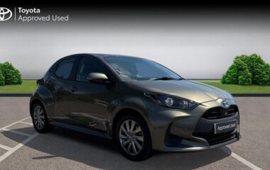 Used Toyota Yaris 1.5 VVT-h Icon Hatchback 5dr Petrol Hybrid E-CVT Euro 6 (s/s) (116 ps)