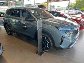 Used Peugeot 5008 1.2 Allure e-DSC6 Euro 6 (s/s) 5dr