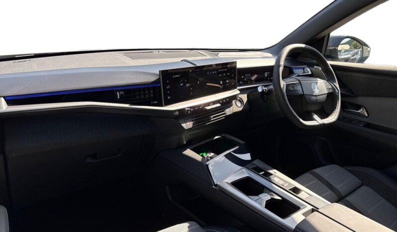 Used Vauxhall Grandland 73kWh Ultimate Auto 5dr full