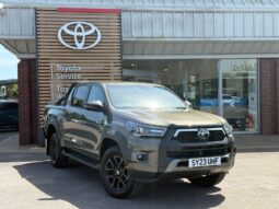 Used Toyota Hilux 2.8 D-4D Invincible X Auto 4WD Euro 6 (s/s) 4dr full