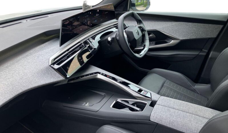 Used Peugeot 3008 73kWh GT Auto 5dr full