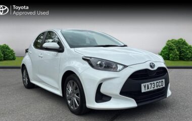 Used Toyota Yaris 1.5 VVT-h Icon E-CVT Euro 6 (s/s) 5dr