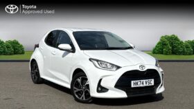 Used Toyota Yaris 1.5 VVT-h Design E-CVT Euro 6 (s/s) 5dr