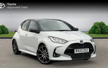 Used Toyota Yaris 1.5 VVT-h GR SPORT E-CVT Euro 6 (s/s) 5dr