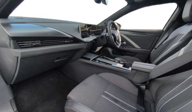 Used Vauxhall Astra 54kWh GS Auto 5dr full